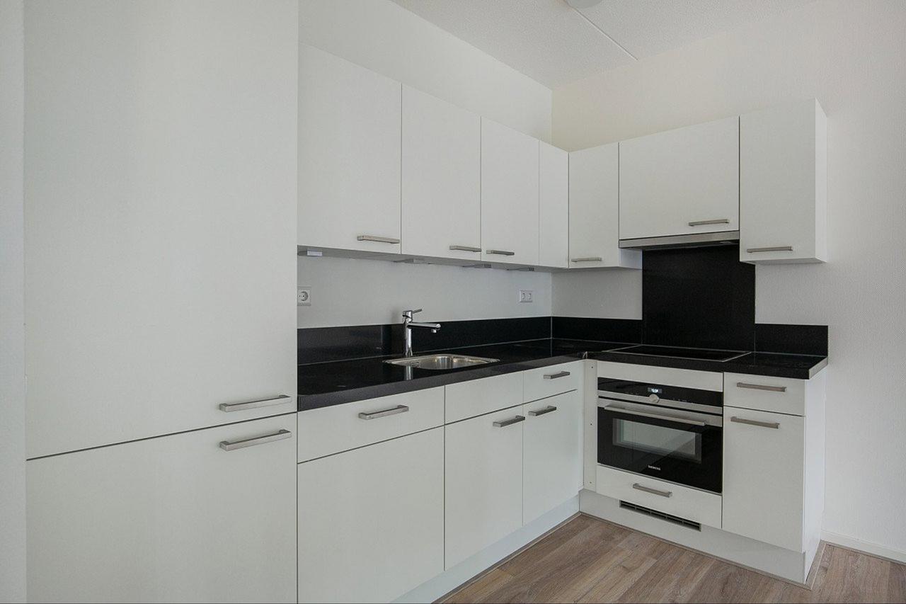Zonnig 3-kamerappartement met balkon - Afbeelding 12