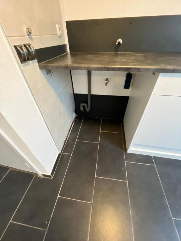 55 m² Studio with Separate Bedroom - Image 11