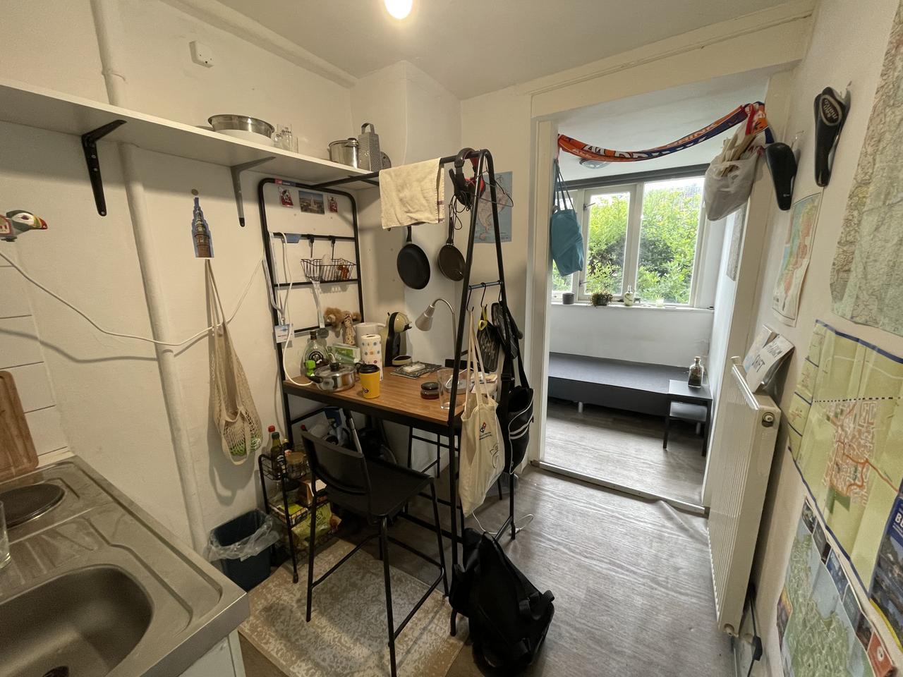 Kamer met eigen keuken vlak bij station - Afbeelding 1