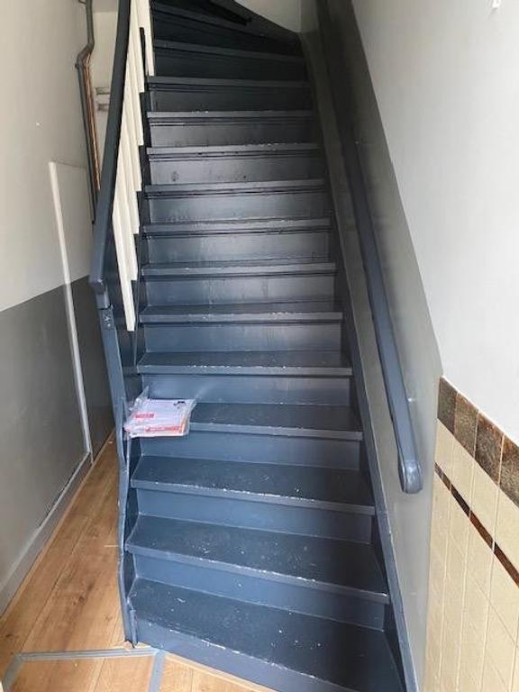 Zonnig bovenhuis met 3 slaapkamers - Afbeelding 2