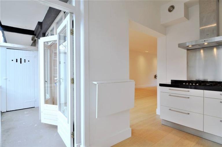 Licht 4-kamer appartement in Stadionbuurt - Afbeelding 10