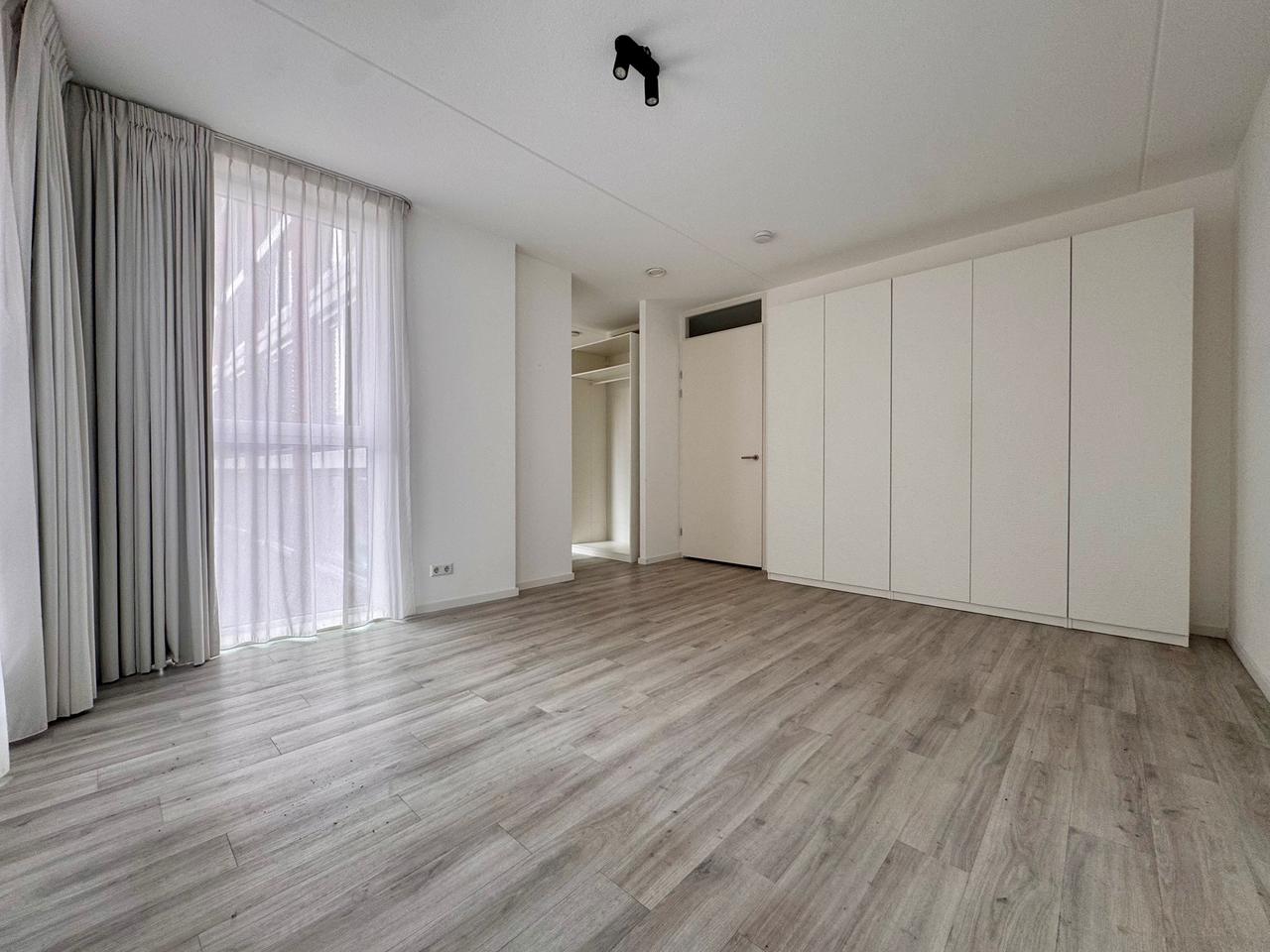 107 m² appartement met parking in centrum - Afbeelding 19