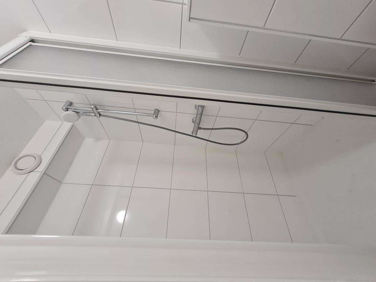 Eigen badkamer in Tilburg, 23 m² - Afbeelding 4