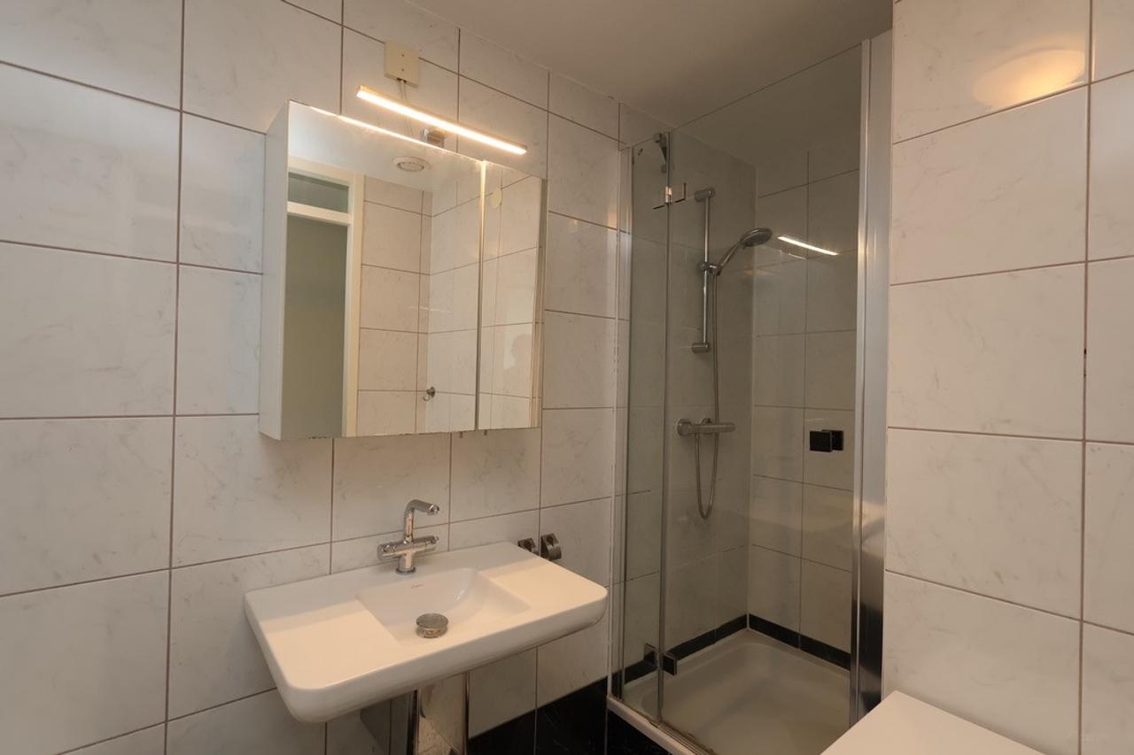 Gemeubileerd 3-kamerappartement met uitzicht - Afbeelding 13