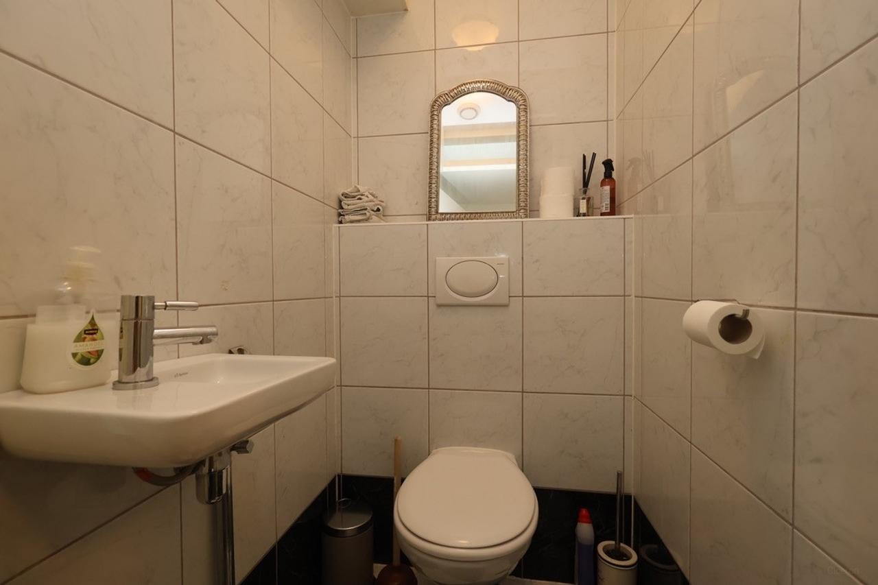 Gemeubileerd 3-kamerappartement met uitzicht - Afbeelding 14