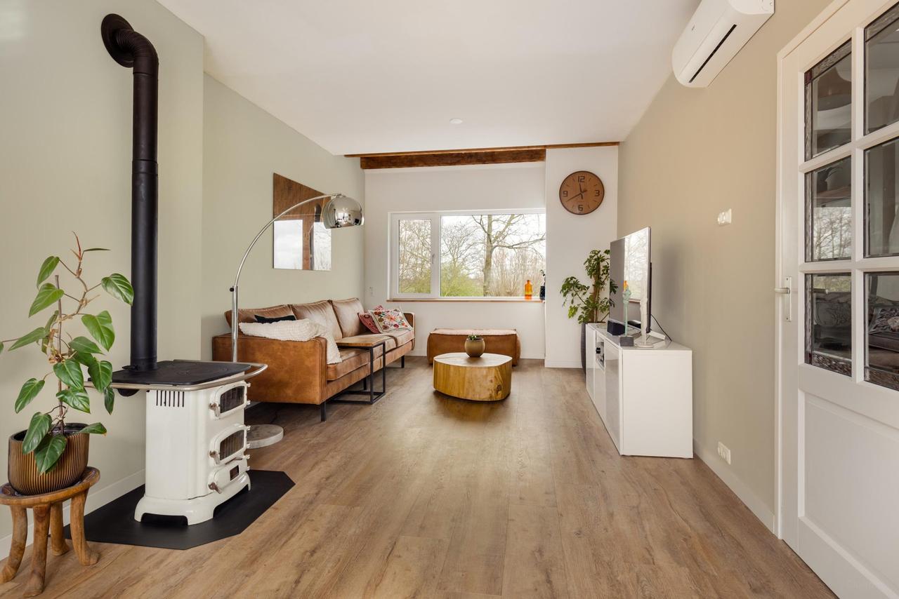 Gasloos 4-kamerappartement met vrij uitzicht - Afbeelding 2