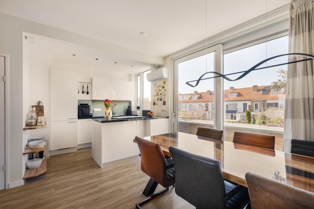 Gasloos 4-kamerappartement met vrij uitzicht - Afbeelding 8
