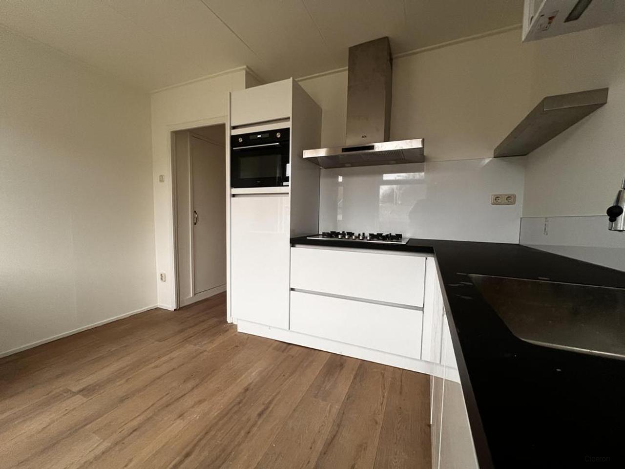 132 m² bovenwoning in centrum Steenwijk - Afbeelding 6