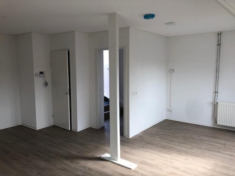 94 m2 appartement met terras in Vries - Afbeelding 2