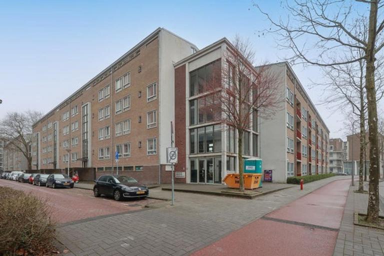 3-kamerappartement met balkon in Geuzenveld - Afbeelding 2