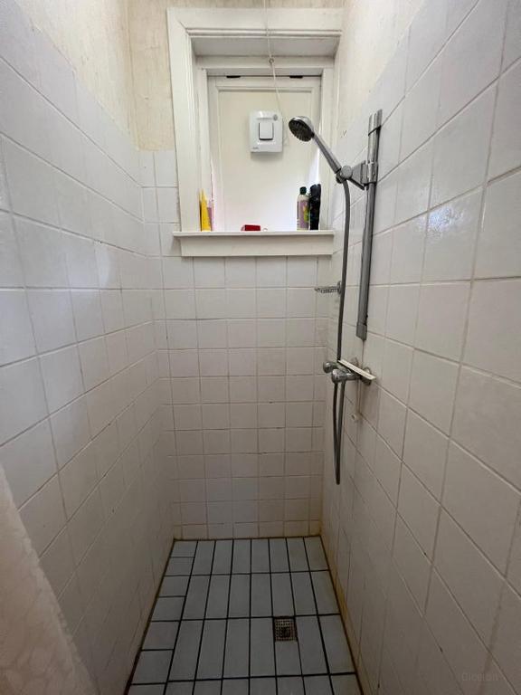 Lichte kamer van 20 m² vlak bij UMCG - Afbeelding 6