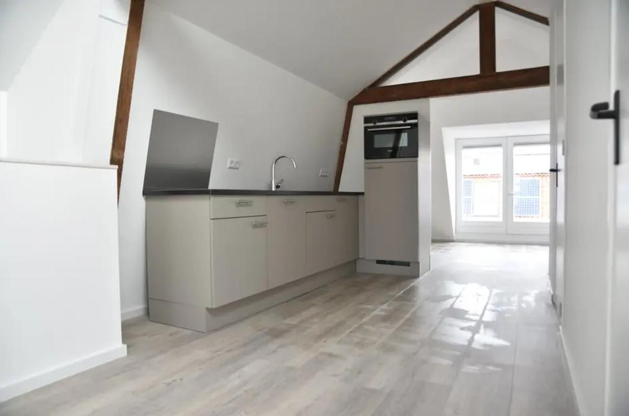 Lichte studio in hartje Alkmaar - Afbeelding 1