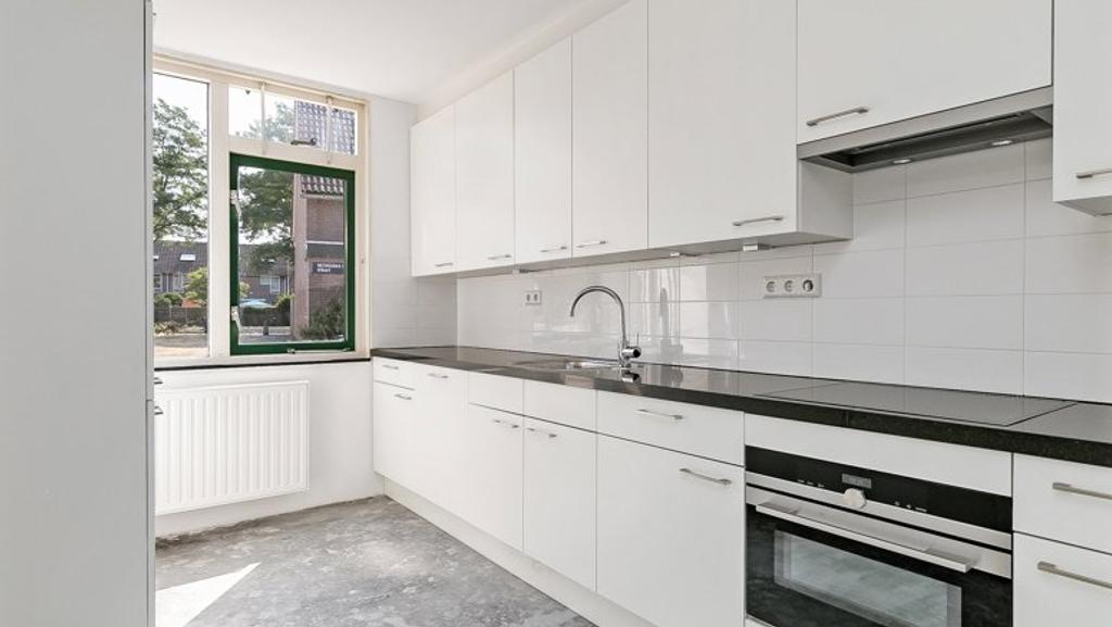 Huis met tuin en zonnepanelen in Gein - Afbeelding 3
