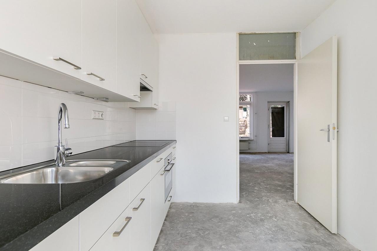 Huis met tuin en zonnepanelen in Gein - Afbeelding 8