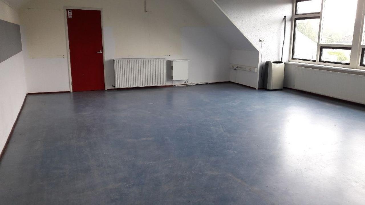 Anti-squat living space of 60 m² in Meedhuizen - Image 4