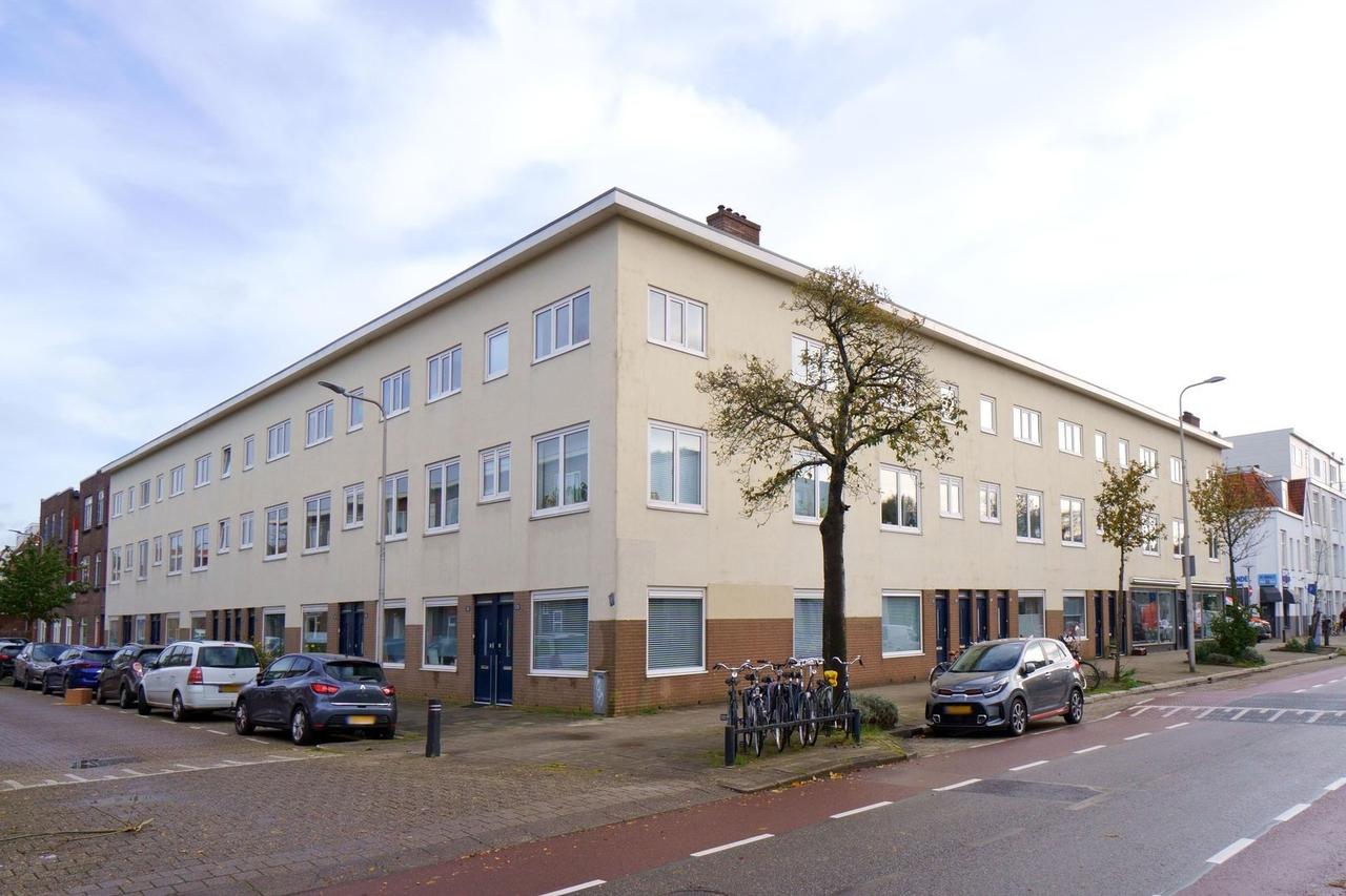 4-room apartment with balcony in Utrecht - Image 2