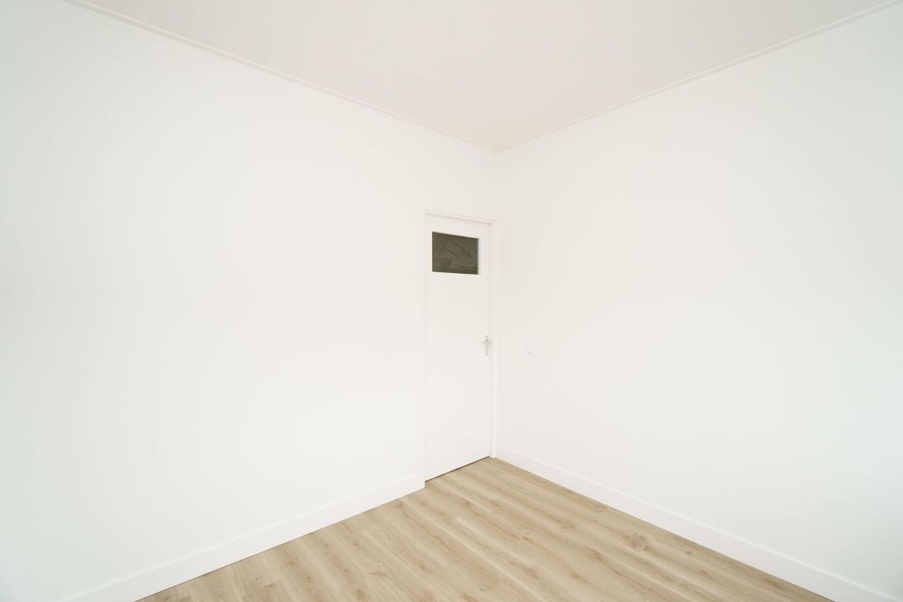 4-room apartment with balcony in Utrecht - Image 12