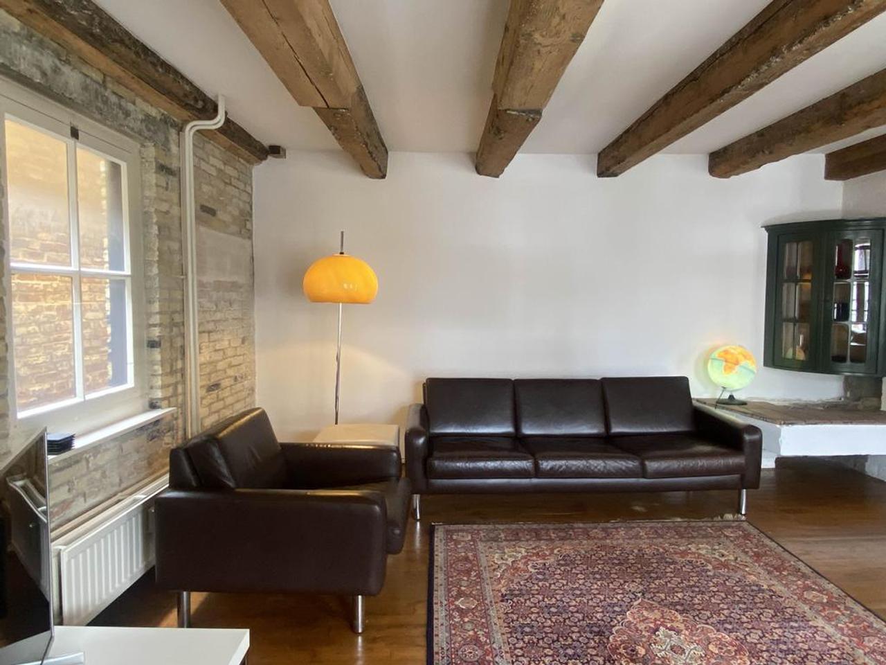 Furnished 2-bedroom apartment on the canal - Image 6