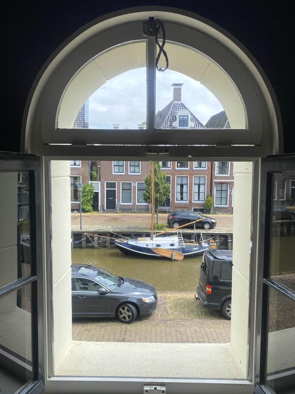 Furnished 2-bedroom apartment on the canal - Image 7