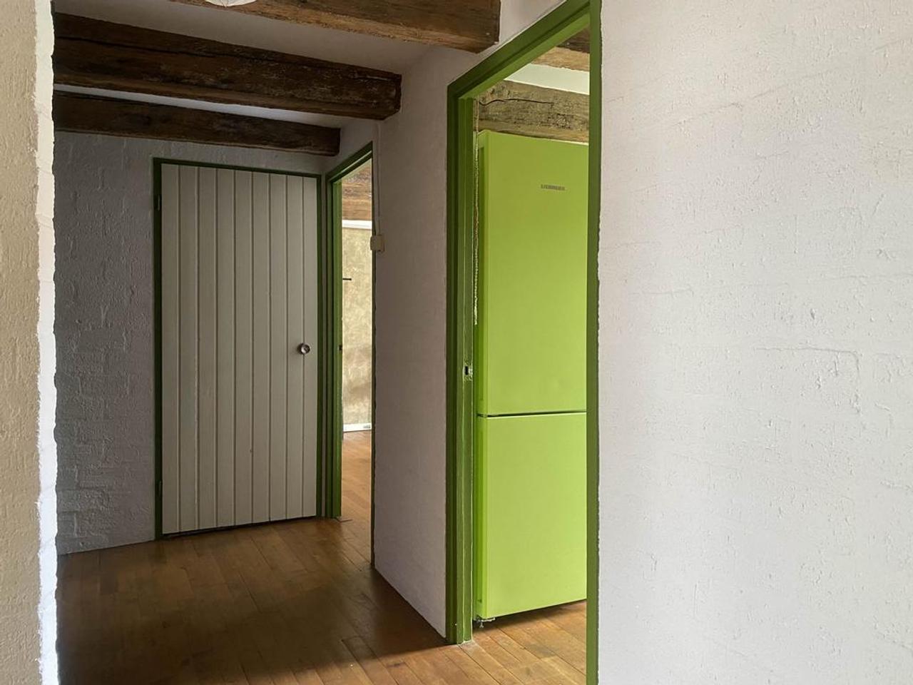 Furnished 2-bedroom apartment on the canal - Image 15