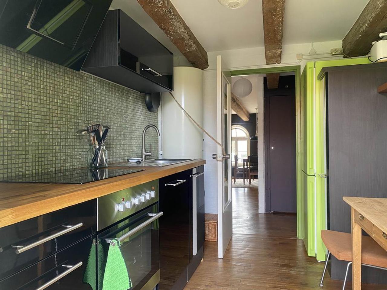 Furnished 2-bedroom apartment on the canal - Image 16