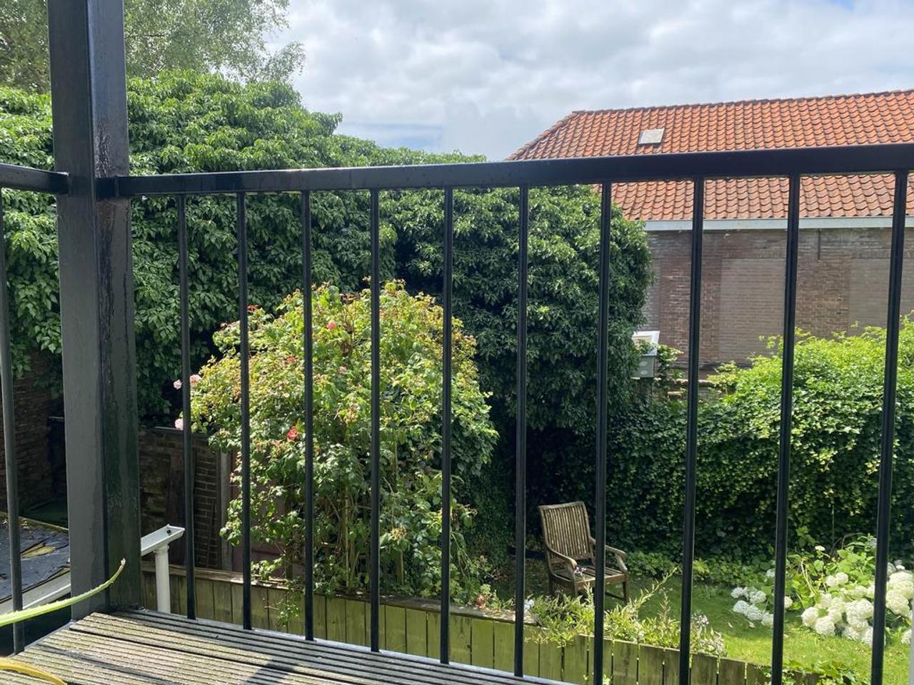 Furnished 2-bedroom apartment on the canal - Image 18