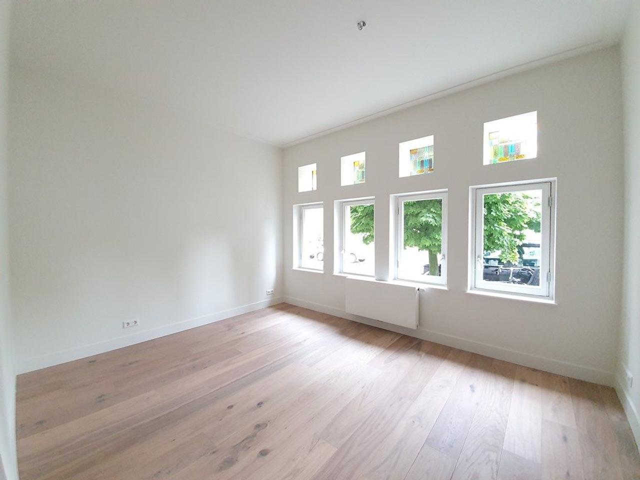 3-slaapkamer appartement met tuin - Afbeelding 8