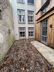 Nieuwe stadswoning met binnentuin