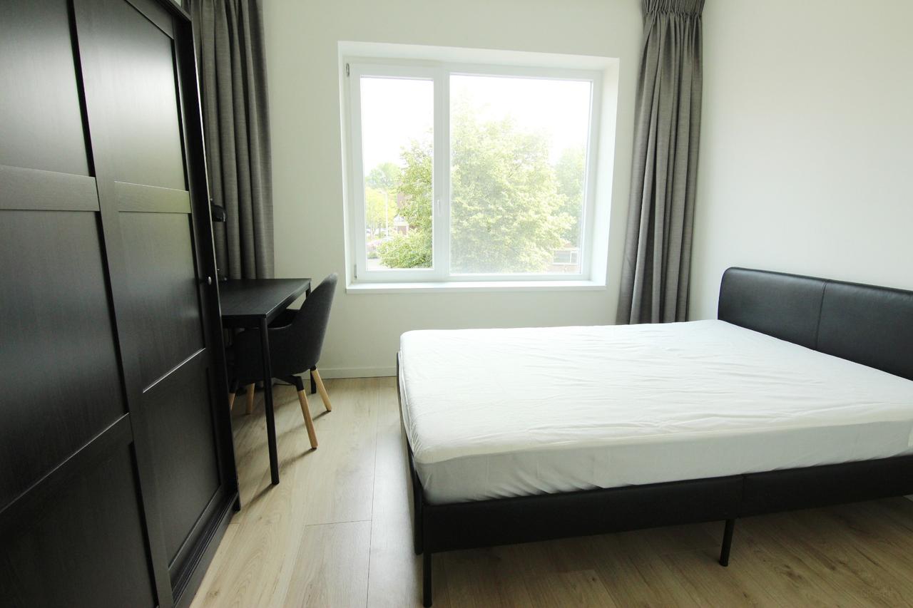 Gemeubileerd 4-kamerappartement met 2 balkons - Afbeelding 5
