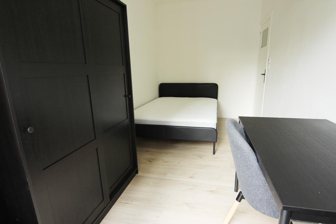 Gemeubileerd 4-kamerappartement met 2 balkons - Afbeelding 8