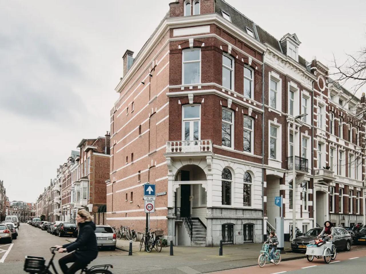 Licht 3-kamerappartement met balkon - Afbeelding 1