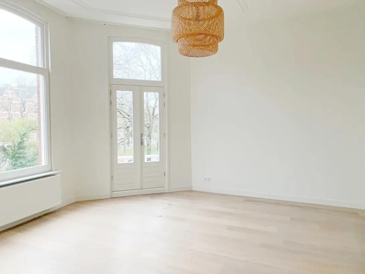 Licht 3-kamerappartement met balkon - Afbeelding 4