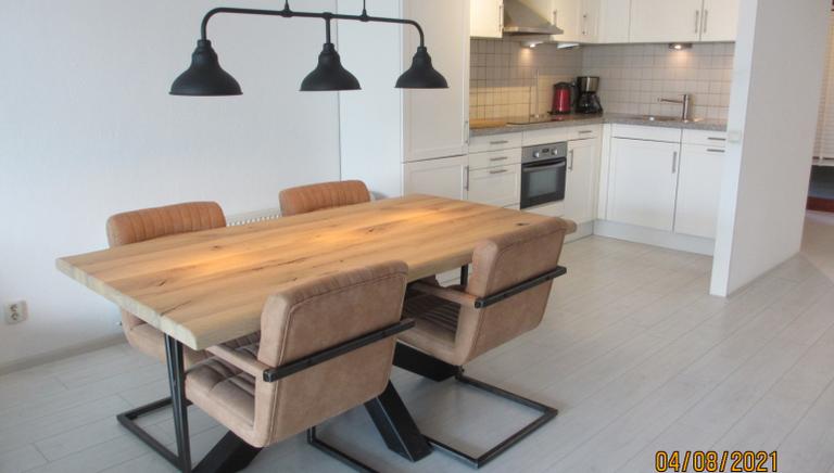 90 m² appartement met balkon bij Blaak - Afbeelding 5