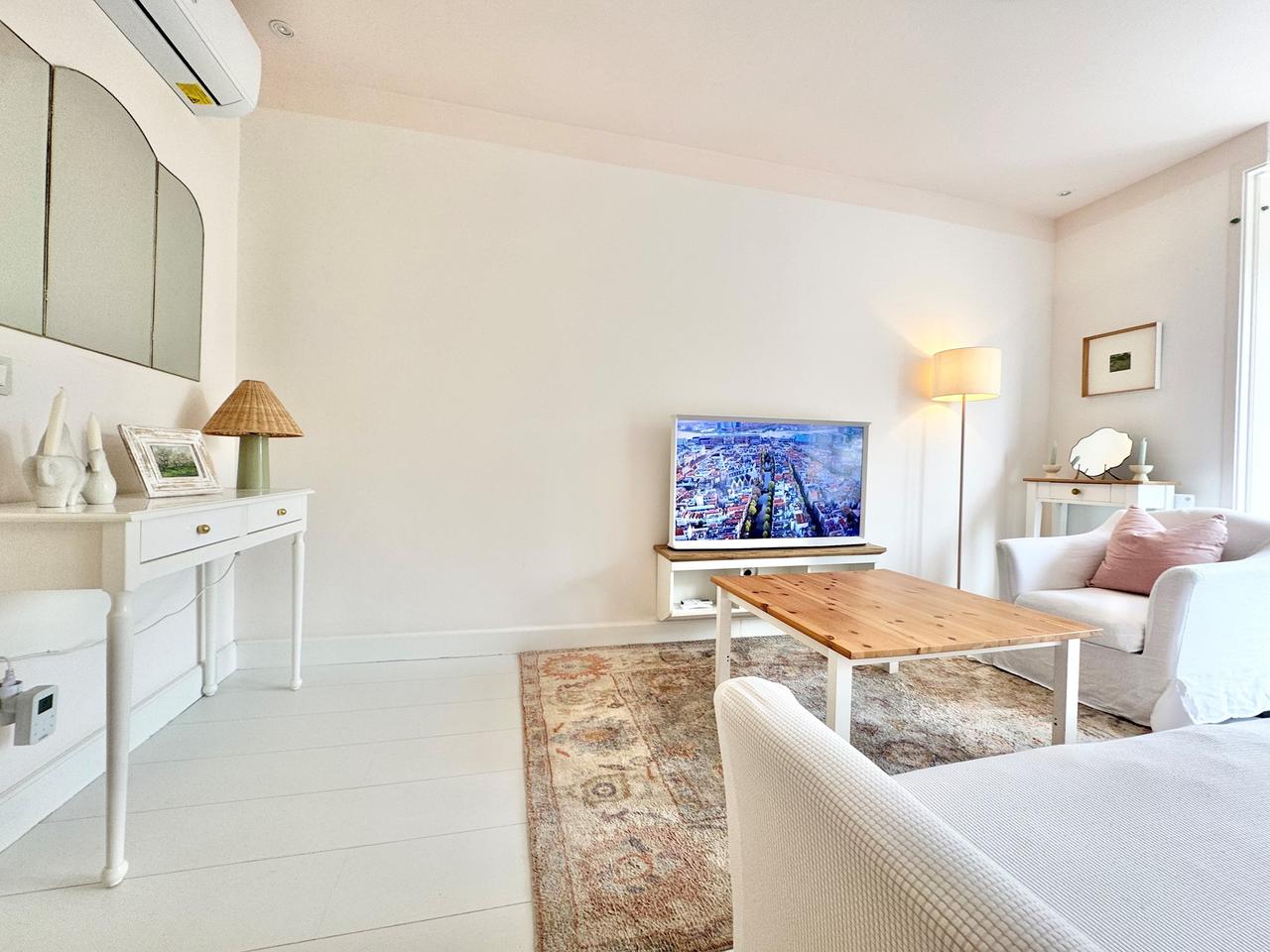 Gemeubileerd 3-kamerappartement in De Pijp - Afbeelding 5