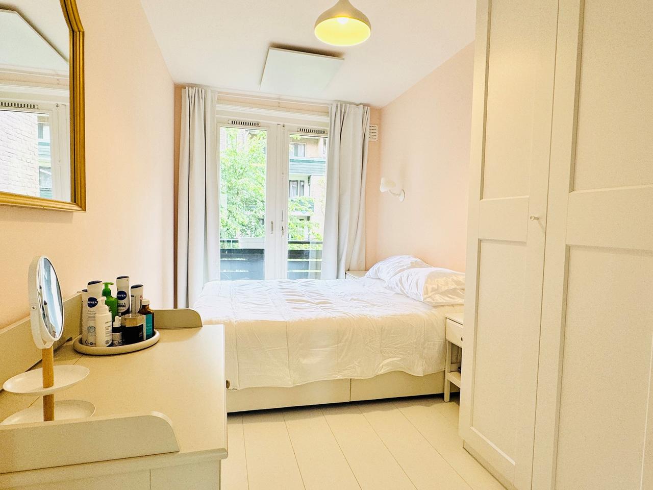 Gemeubileerd 3-kamerappartement in De Pijp - Afbeelding 7