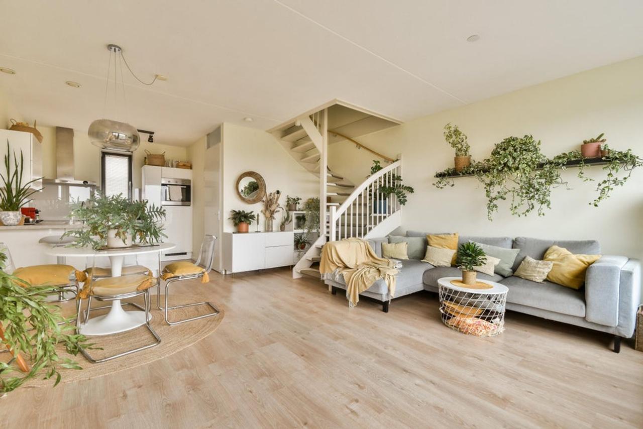 Licht 4-kamerappartement met vrij uitzicht - Afbeelding 1