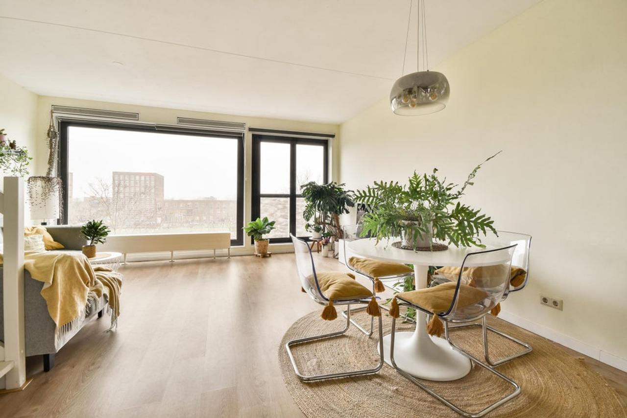 Licht 4-kamerappartement met vrij uitzicht - Afbeelding 7