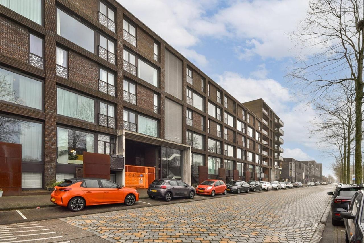Licht 4-kamerappartement met vrij uitzicht - Afbeelding 18