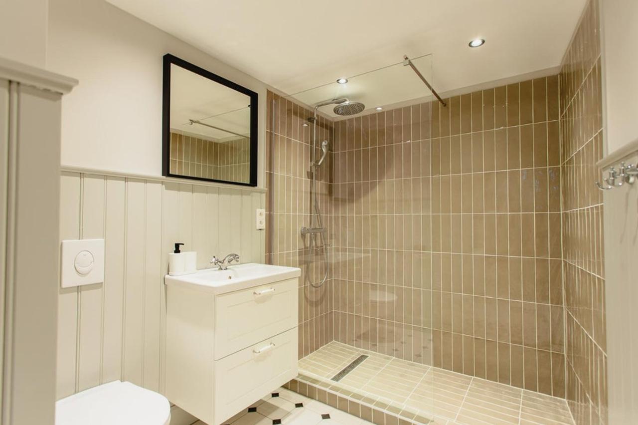 Gemeubileerd 2-slaapkamerappartement - Afbeelding 13