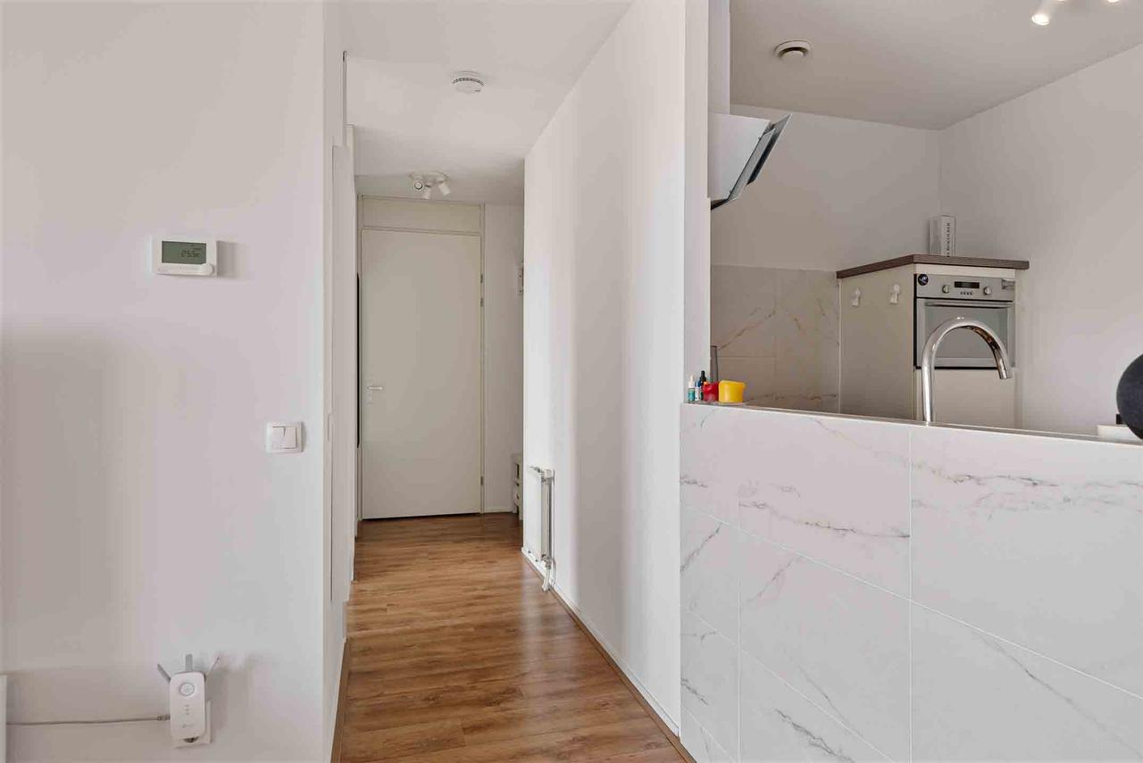 Gemeubileerd 3-kamerappartement met uitzicht - Afbeelding 15