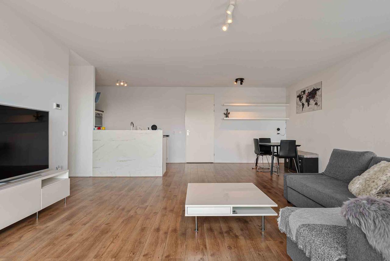 Gemeubileerd 3-kamerappartement met uitzicht - Afbeelding 20