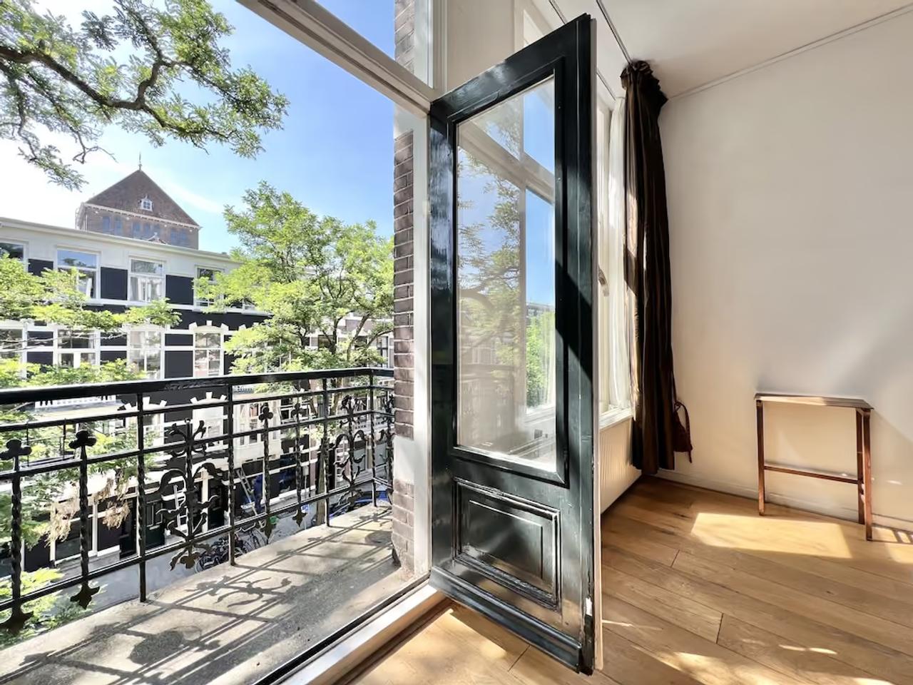 2-slaapkamerappartement met balkon - Afbeelding 4
