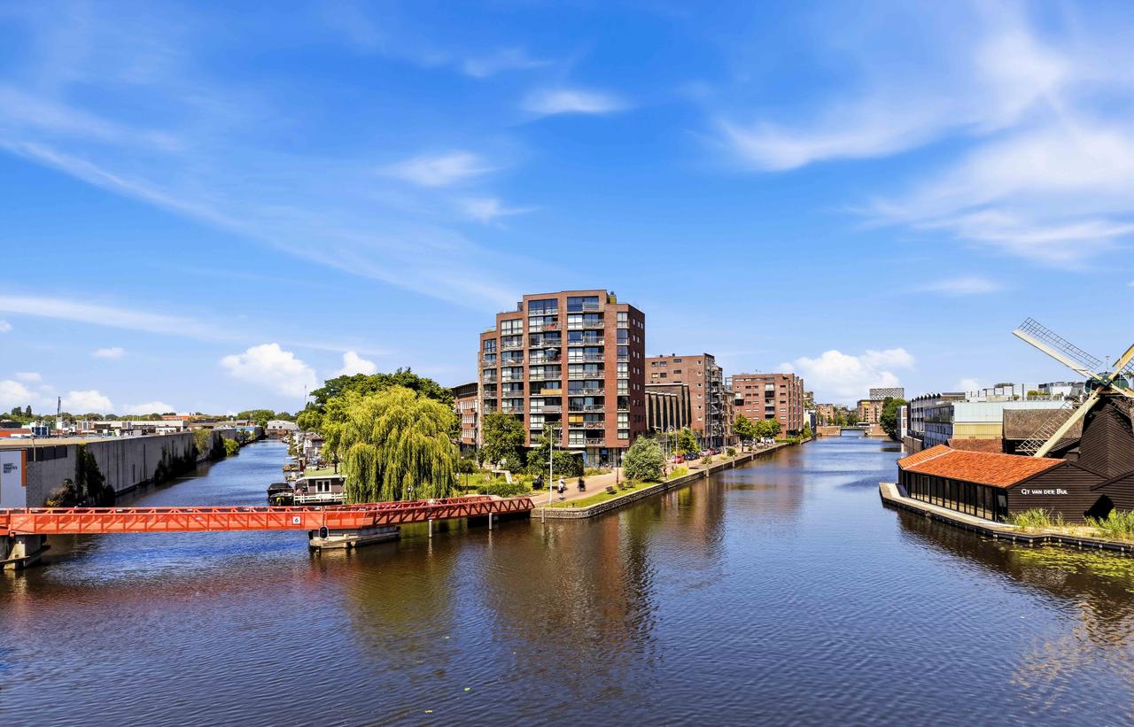 Gemeubileerd 3-kamerappartement met balkon - Afbeelding 2