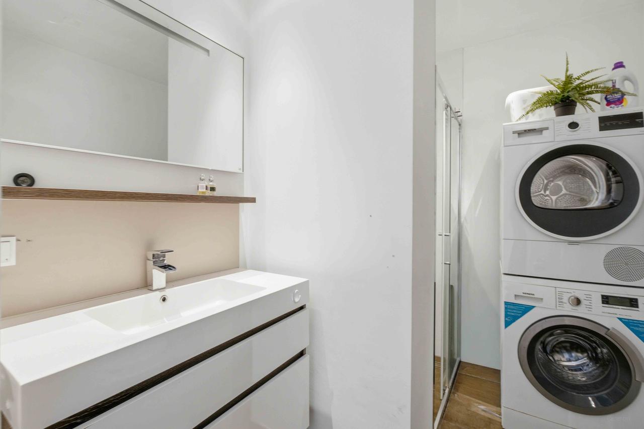 Gemeubileerd 3-kamerappartement met balkon - Afbeelding 12