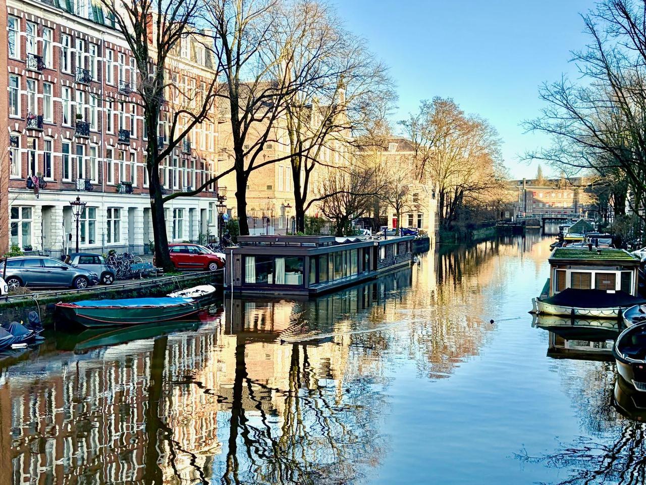 Woonboot met 2 slaapkamers aan de gracht - Afbeelding 20