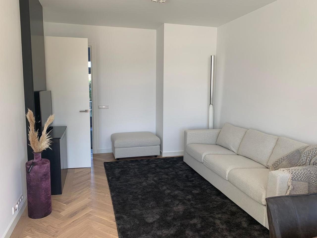 Gemeubileerd 3-kamerappartement in Stadionbuurt - Afbeelding 2