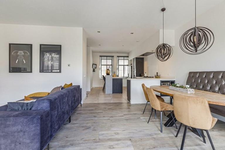 180 m² familiehuis in Middenmeer - Afbeelding 2
