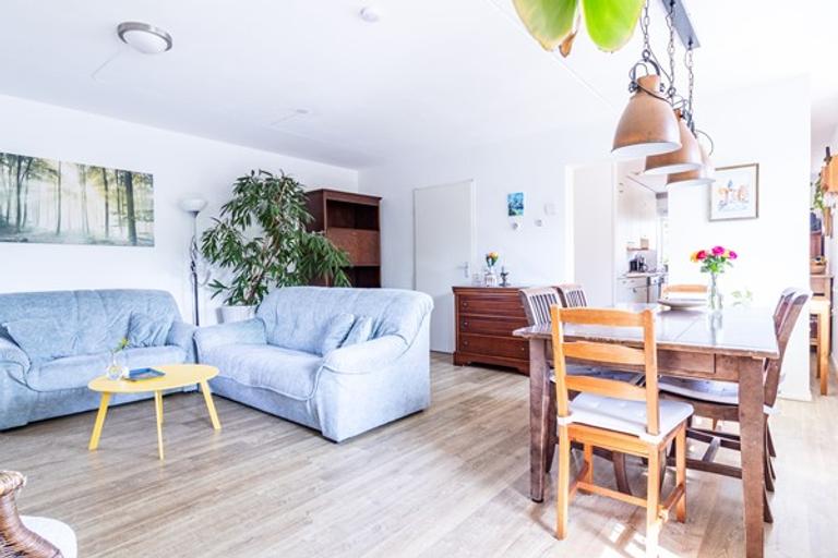 Licht 3-kamerappartement met balkon - Afbeelding 2