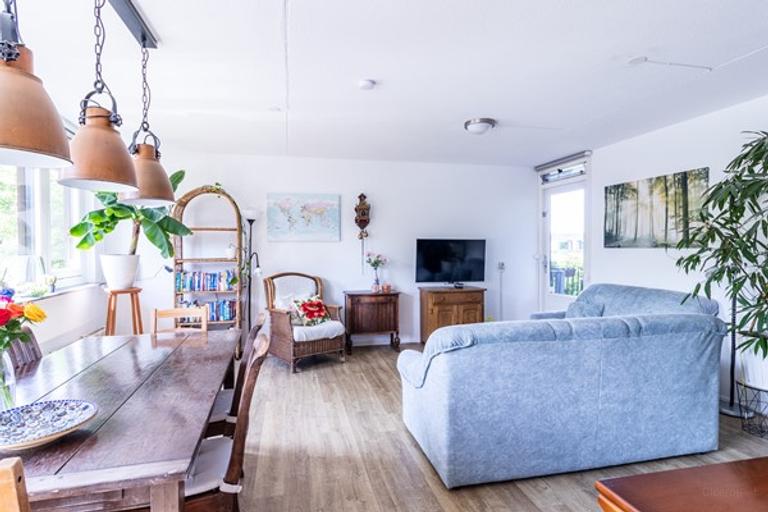 Licht 3-kamerappartement met balkon - Afbeelding 4