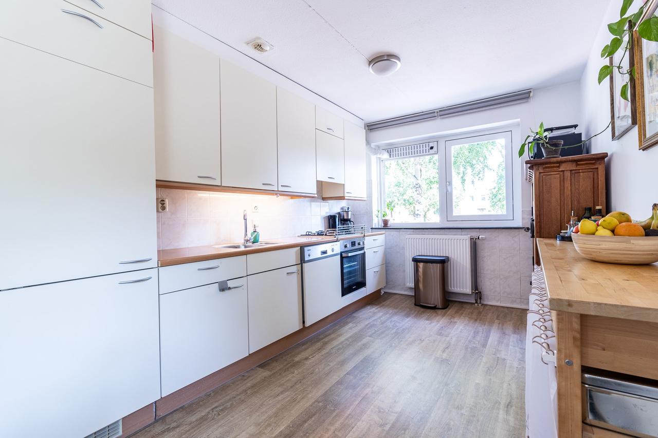 Licht 3-kamerappartement met balkon - Afbeelding 9